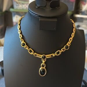 Monet 80’s Signed Rare Black Cabochon Chocker Gold Tone Statement Necklace.